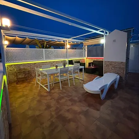 Sol Y Luna Con Terraza Y Barbacoa Appartamento Arenales del Sol